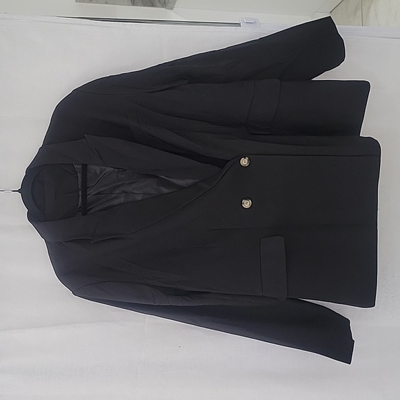Black Long-Sleeved Women's Blazer with Shoulder Pads and Front Pocket - Picture 1 of 6